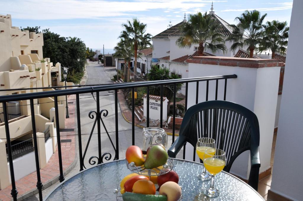 Nerja Paradise Rentals - Chimenea Apts Room photo