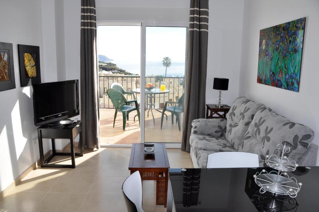 Nerja Paradise Rentals - Chimenea Apts Room photo