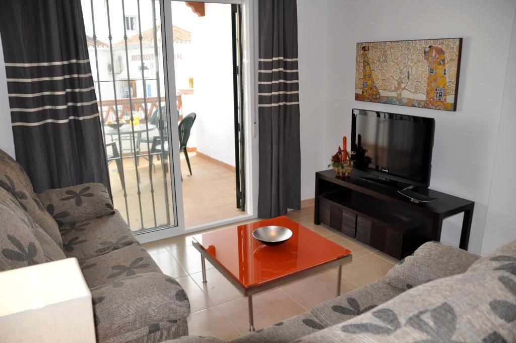 Nerja Paradise Rentals - Chimenea Apts Room photo
